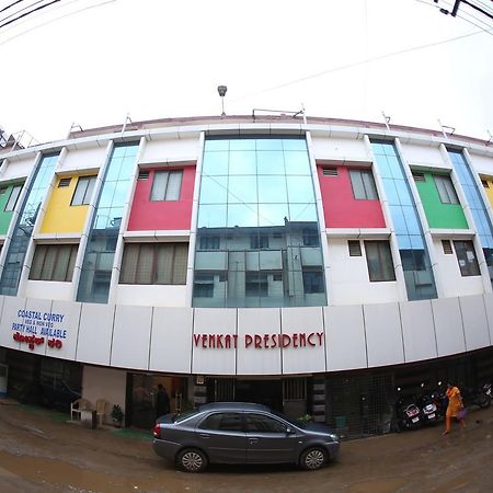 Hotel Venkat Presidency Bangalore Exterior photo