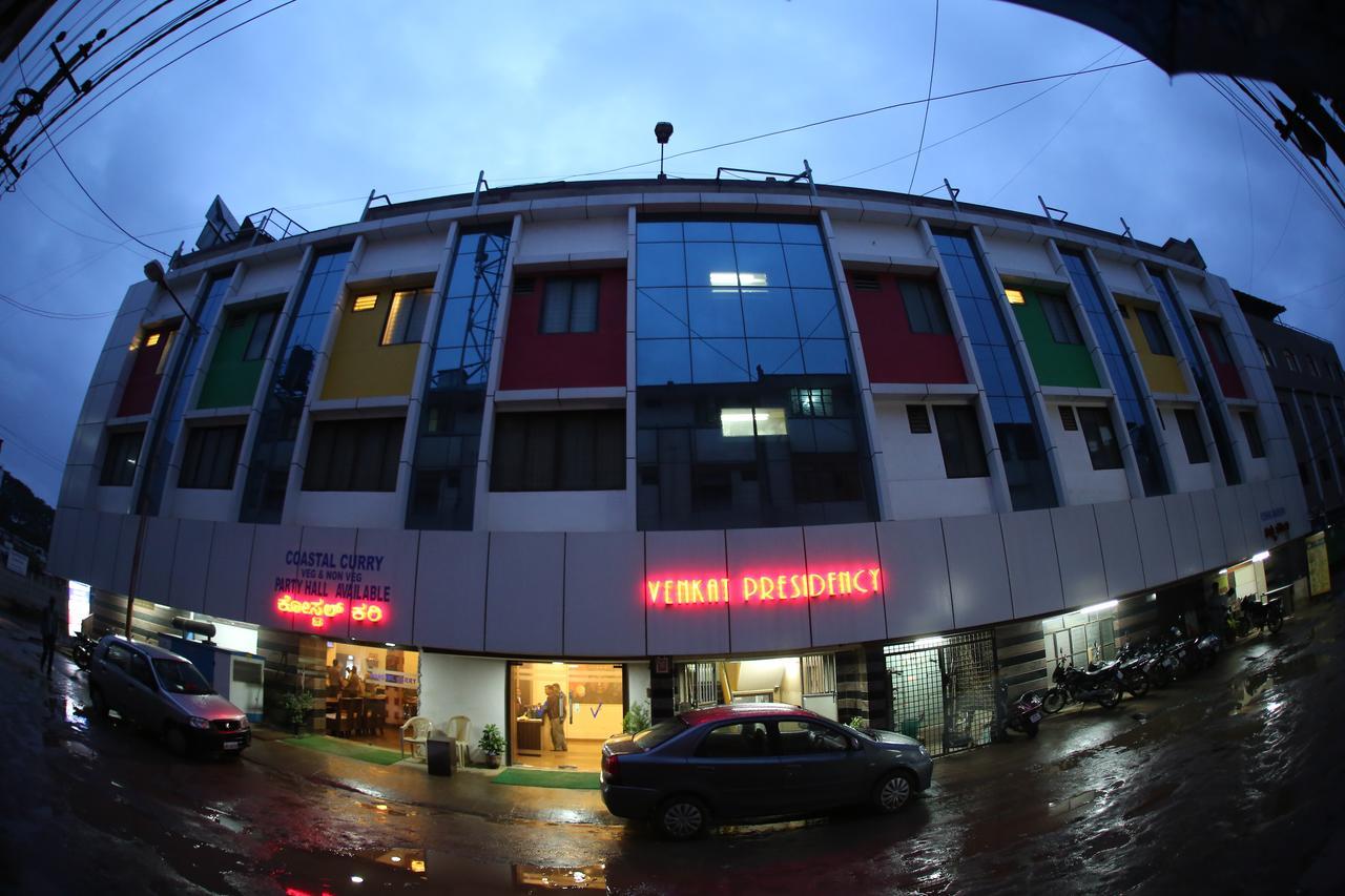 Hotel Venkat Presidency Bangalore Exterior photo
