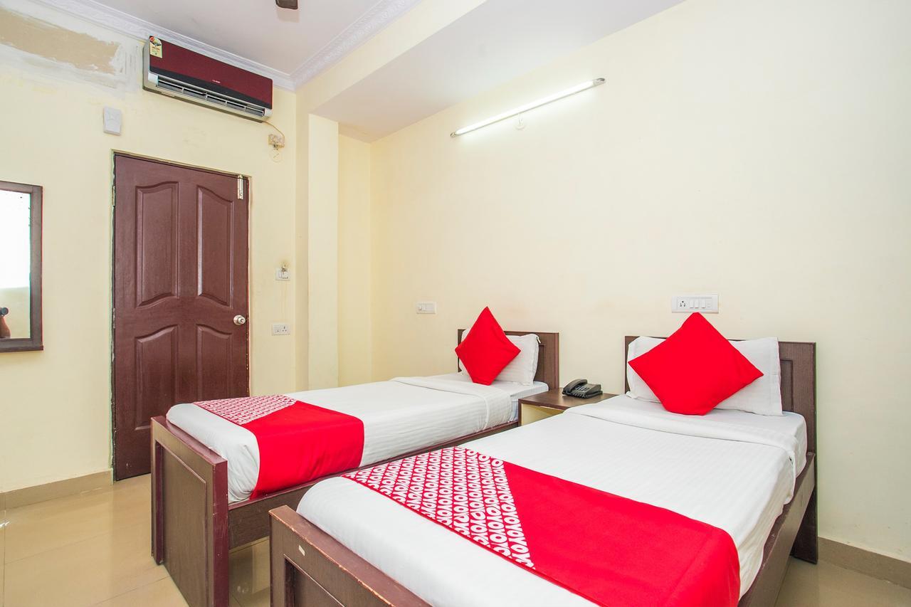 Hotel Venkat Presidency Bangalore Exterior photo